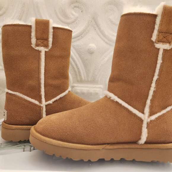 UGG " Classic Short Spill Seam" Boots. NIB. Size 5 - Picture 7 of 12